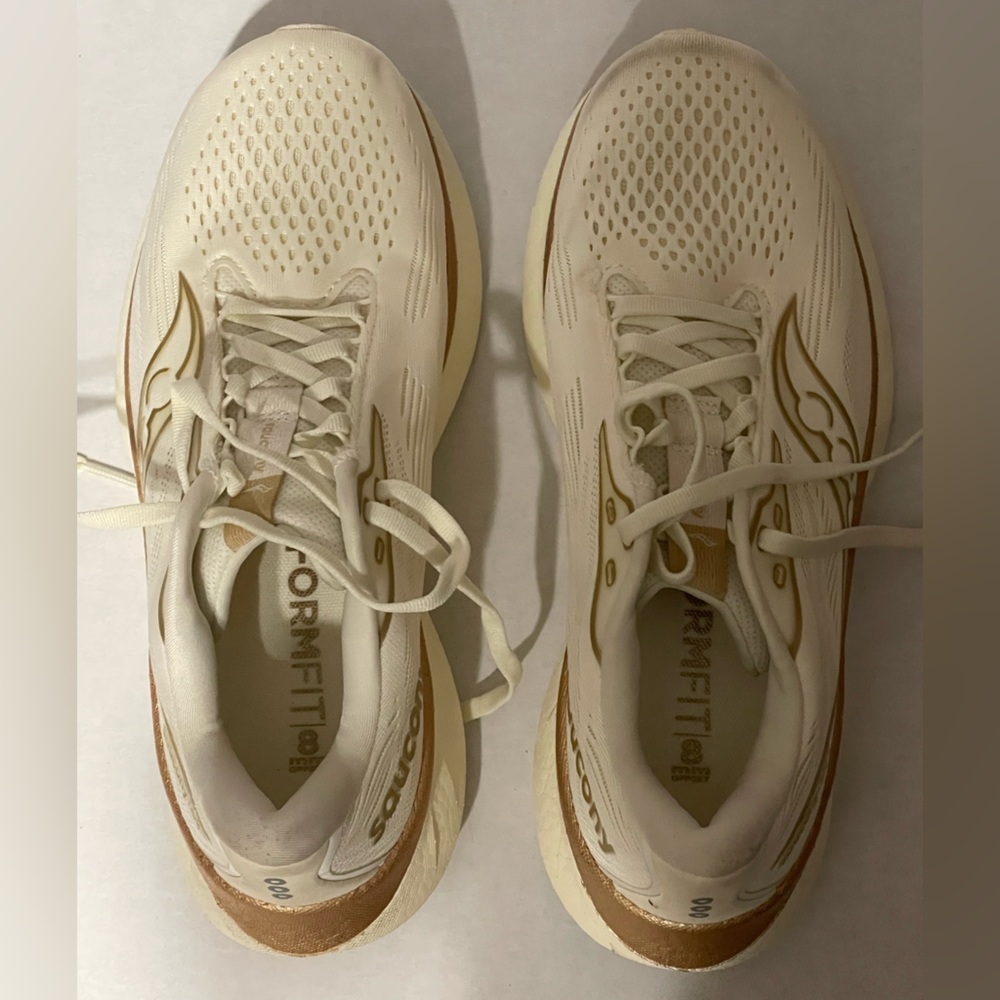 Saucony Ride 18 - Women’s 7.5 - Vanilla - EUC No Box - Picture 4 of 8